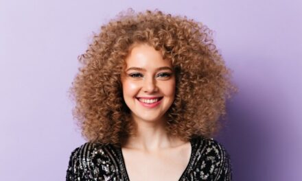Homemade Curl Cream – DIY Hair Cream for Curly Hair