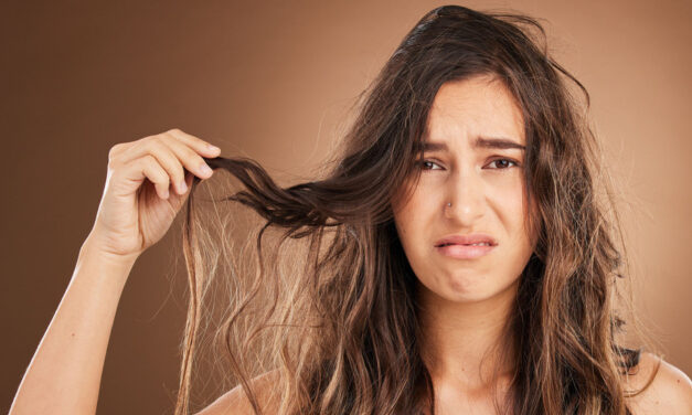 DIY Hair Masks for Frizzy Hair